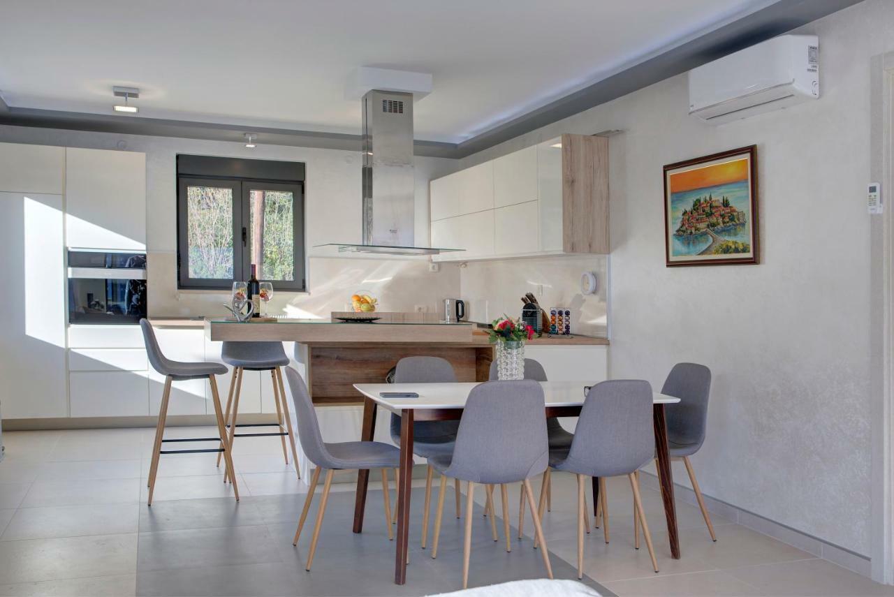 Bajova Kula Luxury Residences โกตอร์ ภายนอก รูปภาพ