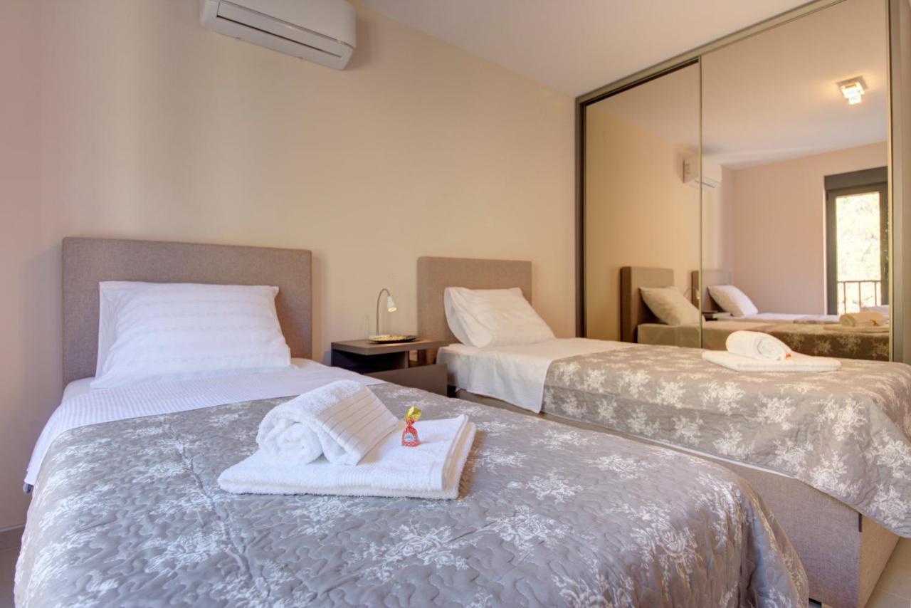 Bajova Kula Luxury Residences โกตอร์ ภายนอก รูปภาพ